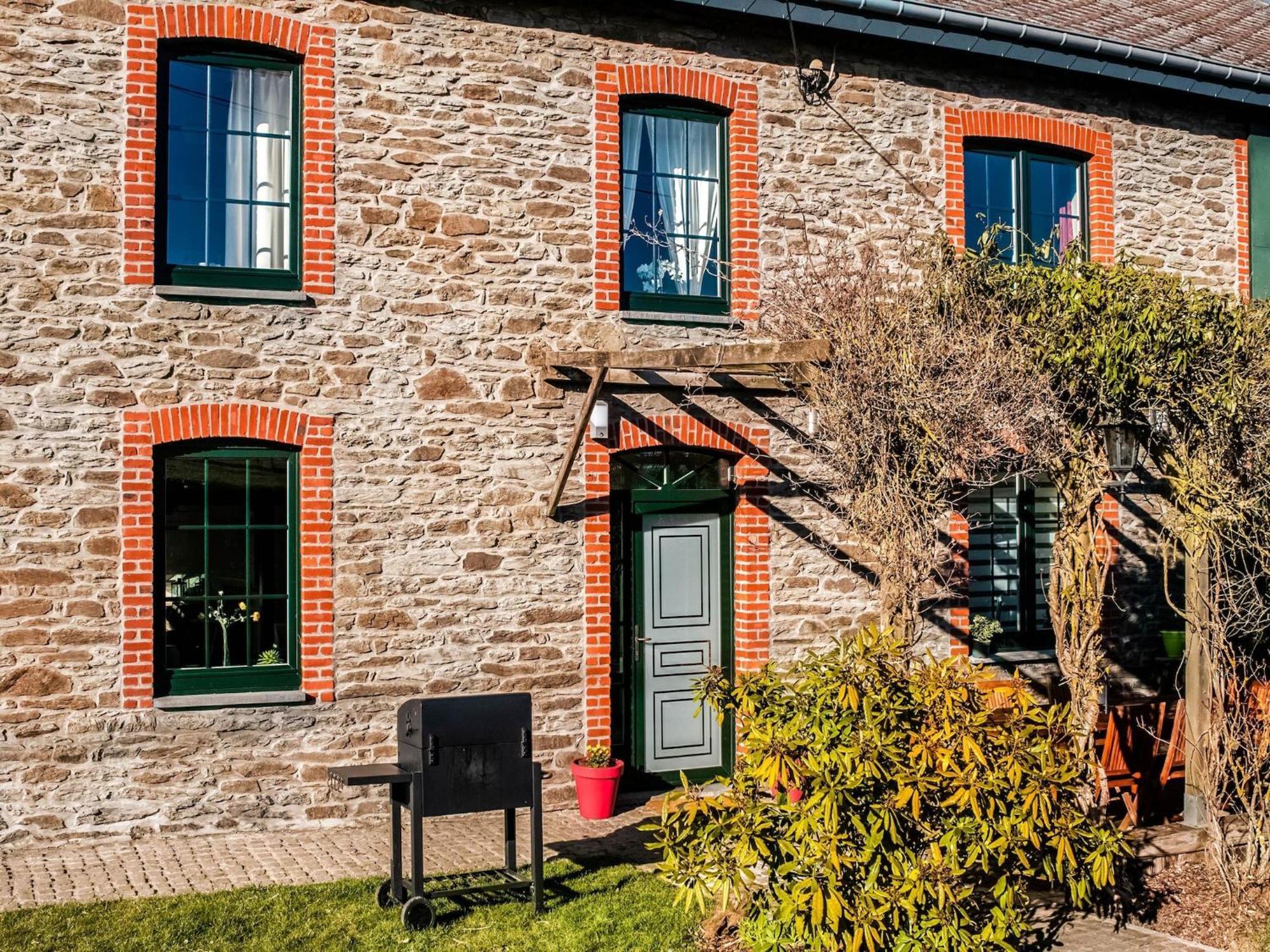 Pretty Farmhouse In Houffalize With Courtyard Exterior foto